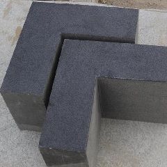 melnas pulētas granīta apmales